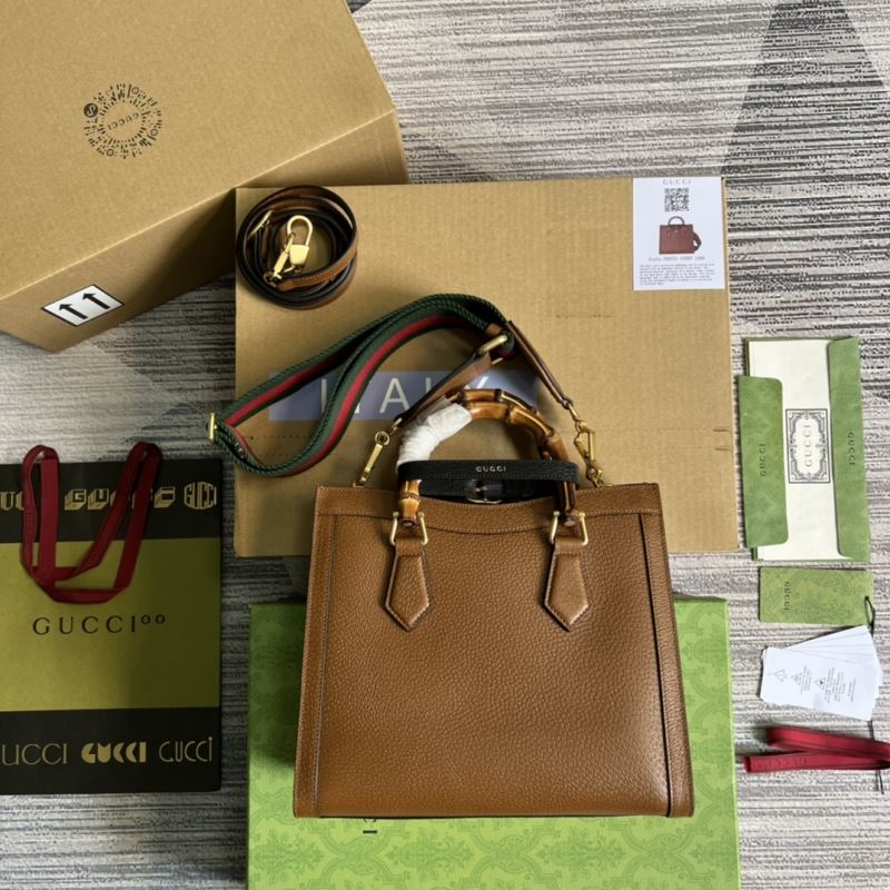 Gvc*1 tote bags